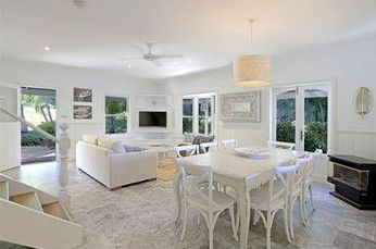 Ayesha's Luxury Beach House - Accommodation Gold Coast 0