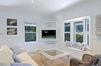 Ayesha's Luxury Beach House - Accommodation Gold Coast 4