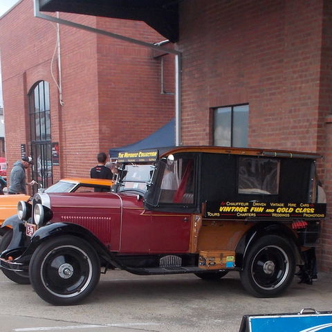 Vintage Fun Hire Cars - Accommodation Gold Coast 0