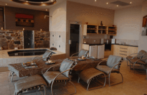 Breathtaker On High Spa Retreat - Accommodation Gold Coast 1