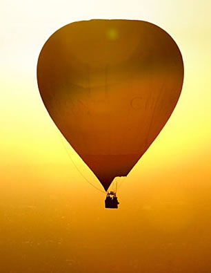 Balloon Flights Over Melbourne - Gold Coast 4U 1