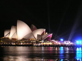 Sydney Opera House - Accommodation Gold Coast 3