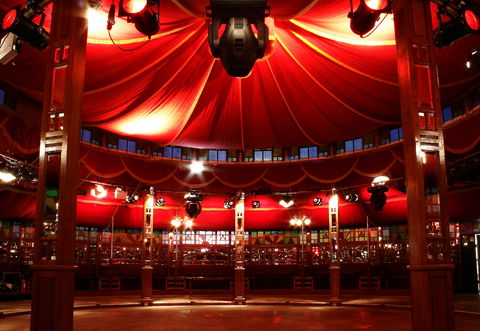Wonderland Under The Melbourne Star - Accommodation Gold Coast 2