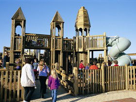 Jubilee Park Adventure Playground - Accommodation Gold Coast 0