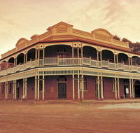State Hotel - Accommodation Gold Coast