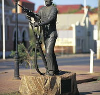 Miners Monument - Accommodation Gold Coast