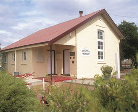 Pinwernying WA Accommodation Gold Coast