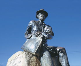 Paddy Hannans Statue - Accommodation Gold Coast 0