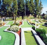 West Beach Mini Golf - Accommodation Gold Coast