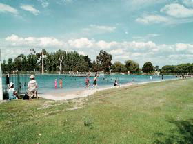 Millicent Swimming Lake - Accommodation Gold Coast 0