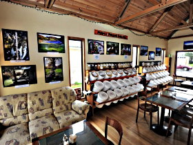 Purple Possum Wholefoods And Cafe - Accommodation Gold Coast 0