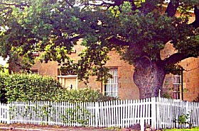 Oak Lodge - Accommodation Gold Coast 0
