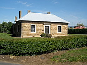 Oatlands Court House - Accommodation Gold Coast 0