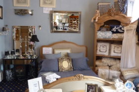 Monclair Of Latrobe &  Madame M  CAFE - Accommodation Gold Coast 0