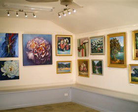 Ros McArthur Art Studio - Accommodation Gold Coast 0