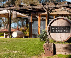 Saint Regis Winery, Food & Wine Bar - Gold Coast 4U 0