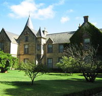Overnewton Castle - Accommodation Gold Coast