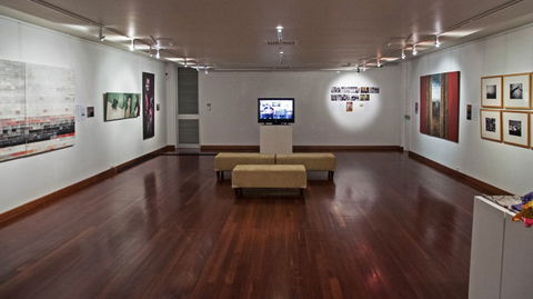 Shoalhaven City Arts Centre - 1 Gold Coast 2