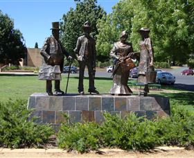 Dad, Dave, Mum And Mabel - Accommodation Gold Coast 2