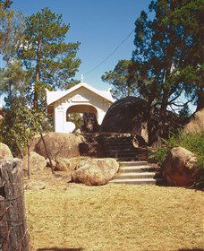 Stanthorpe Soldiers Memorial - Accommodation Gold Coast 1