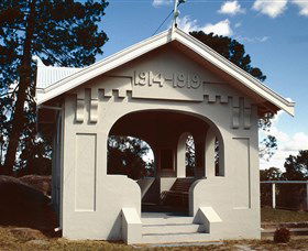 Stanthorpe Soldiers Memorial - Accommodation Gold Coast 0