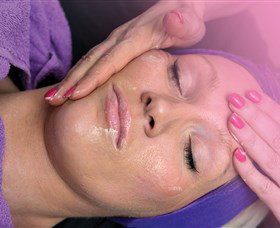 Club MMM! Day Spa - 1 Gold Coast 3