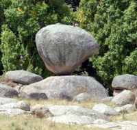 Balancing Rock - Accommodation Gold Coast