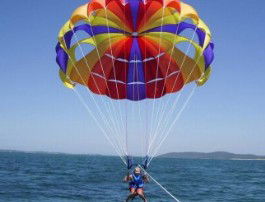 Port Stephens Parasailing - Accommodation Gold Coast 2