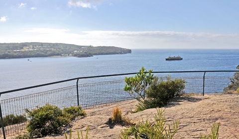 Arabanoo Lookout At Dobroyd Head - 1 Gold Coast 2