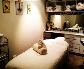 Refresh Face And Body - Accommodation Gold Coast 0