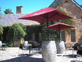 The Old Clarendon Inn And Millers Restaurant - 1 Gold Coast 1