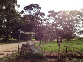 Mount Compass And District Produce And Tourist Trail - 1 Gold Coast 0