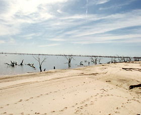 Lake Victoria - Gold Coast 4U 1