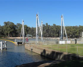 Lock 10 And Weir - Gold Coast 4U 3