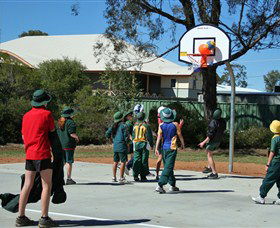 EE Parr O.B.E. Park - Accommodation Gold Coast 0