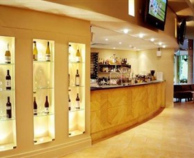 Finz Restaurant And Bar - 1 Gold Coast 0