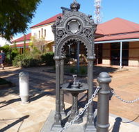 Witcombe Fountain - Accommodation Gold Coast