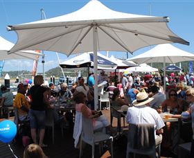 Live Entertainment At Magnetic Island - Accommodation Gold Coast 2