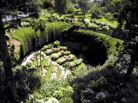 Umpherston Sinkhole - Accommodation Gold Coast 0