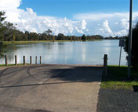 Gum Bend Lake - Accommodation Gold Coast 3
