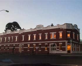 American Hotel - Accommodation Gold Coast 2