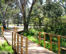 Green Corridor Walking Track - Accommodation Gold Coast 0