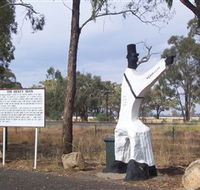The Henty Man - Accommodation Gold Coast