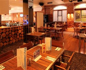 ZedBar - Accommodation Gold Coast 4