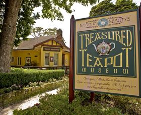 Bygone Beautys Treasured Teapot Museum And Tearooms - Accommodation Gold Coast 3