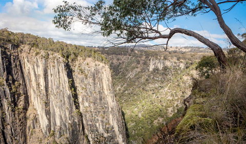 Apsley Gorge Rim Walking Track - Accommodation Gold Coast 0