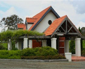 Travertine Wines - Accommodation Gold Coast 0
