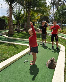 Hunter Valley Aqua Golf And Putt Putt - Accommodation Gold Coast 0