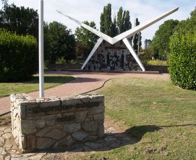 Southern Cloud Memorial - Accommodation Gold Coast 0