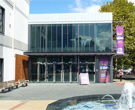 Wollongong Town Hall - 1 Gold Coast 1